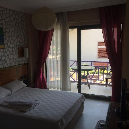 Mavera Hotel İçmeler Esterno foto
